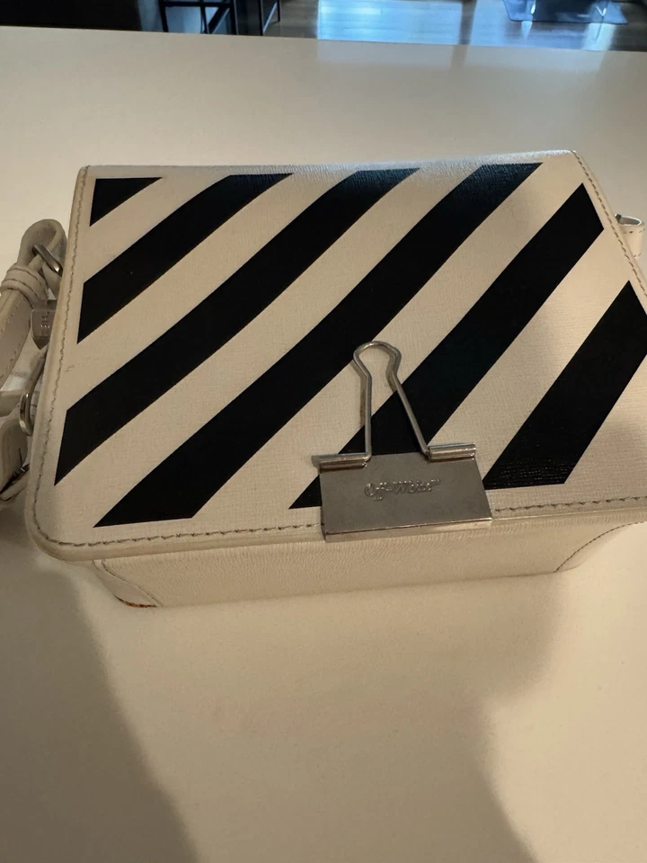 OFF-WHITE Diagonal Stripe Flap Binder Clip Bag Leather White/Black - Image 2 of 4