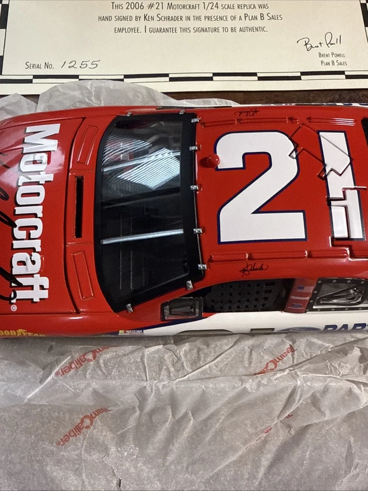 Team Caliber Ken Schrader Signed #21 Motorcraft 2006 Ford Fusion Die-cast Nascar - Image 3 of 4