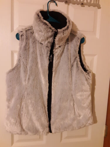 Weatherproof Garment Company Women's Reversible Black Faux Fur Vest Size L - Picture 2 of 3