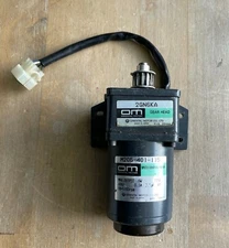 ORIENTAL MOTOR CO M206-401-115 SPEED CONTROL MOTOR WITH 2GN6KA GEAR HEAD 