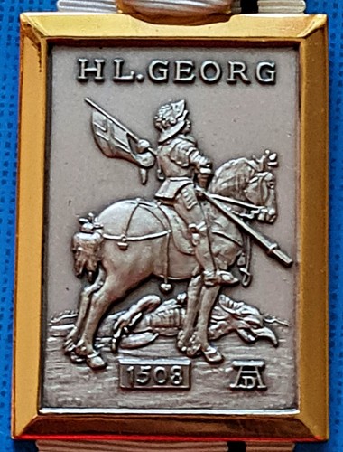 Medal Vintage Authentic Germany Saint George 1971 Hiking Volksmarsch - Picture 3 of 6