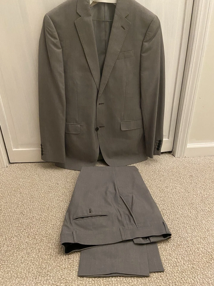 Traje ajustado JF J. Ferrar Foto 3 de 3