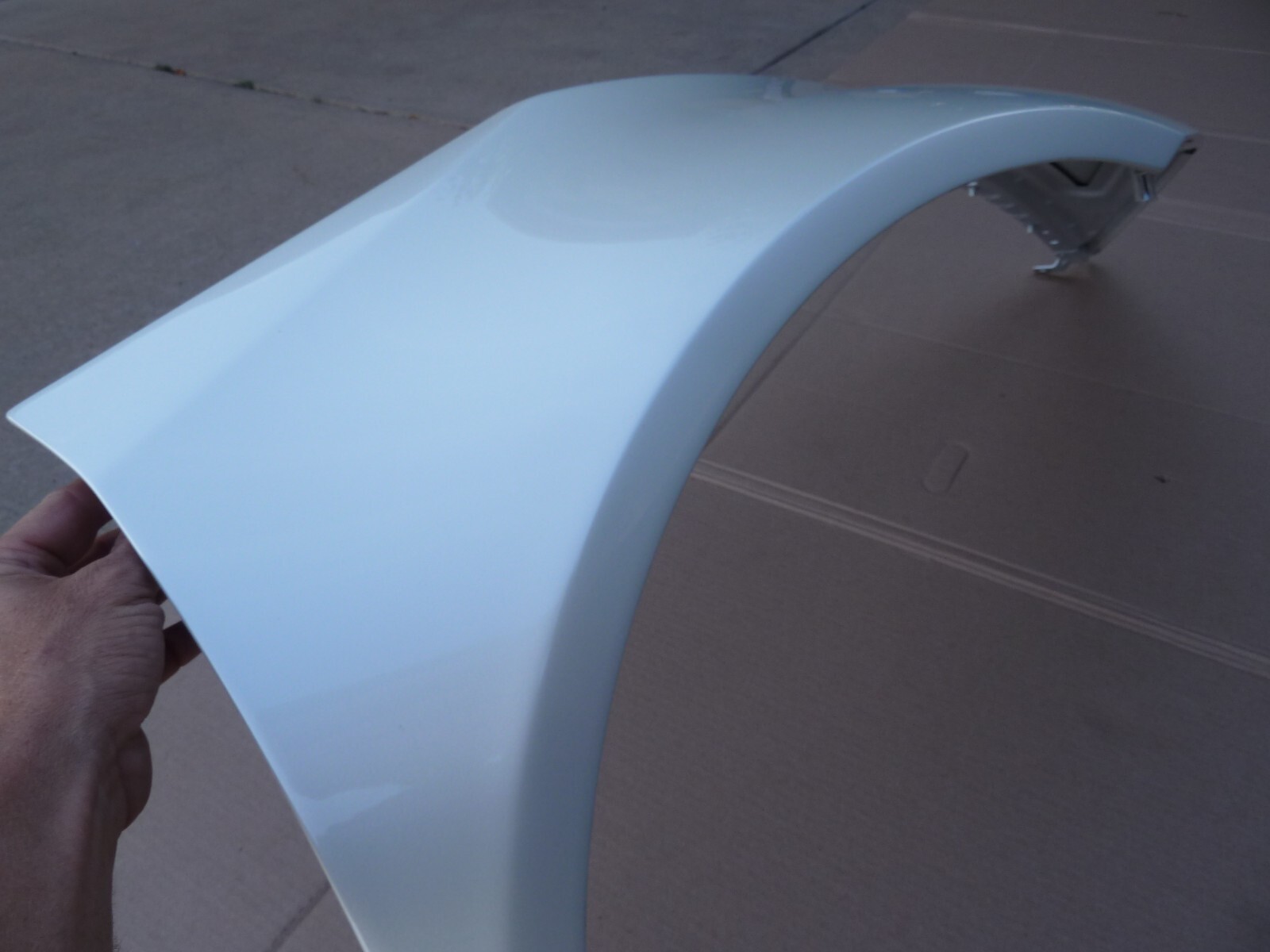 Lamborghini Huracan Passengers SIDE OEM RIGHT FRONT FENDER ALUMINUM OEM