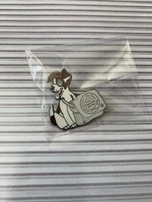International Pin Pals Est 2013 Pin Trading Online Dog Bag Enamel Pin Figure