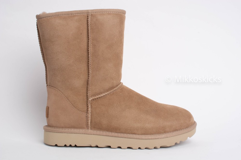US Size 9 - UGG Women's Classic Short Suede ll in Beachwood