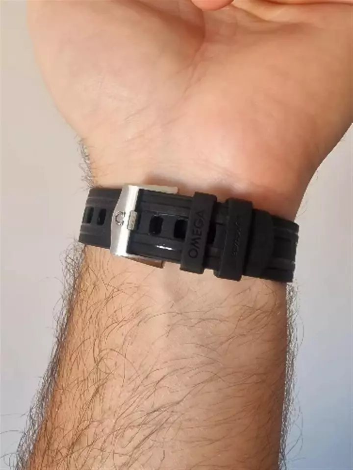 Pulseira de relógio de borracha de silicone 20 mm para Omega Seamaster 300 pulseira com logotipo - Imagem 2 de 4