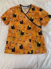 Misses Size Small Halloween Haunted House Pumpkins Bats Scrub Top