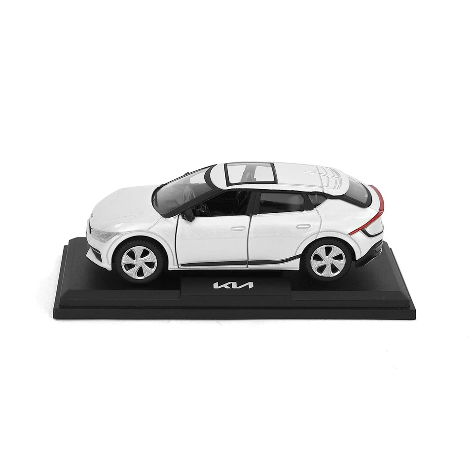 Kia EV6 Modellauto Sammlermodell Show White Pearl 1:38