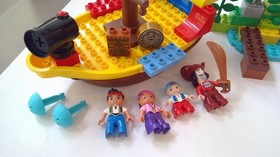 LEGO DUPLO: Jake's Pirate Ship Bucky (10514) and Treasure Island (10604) Lot
