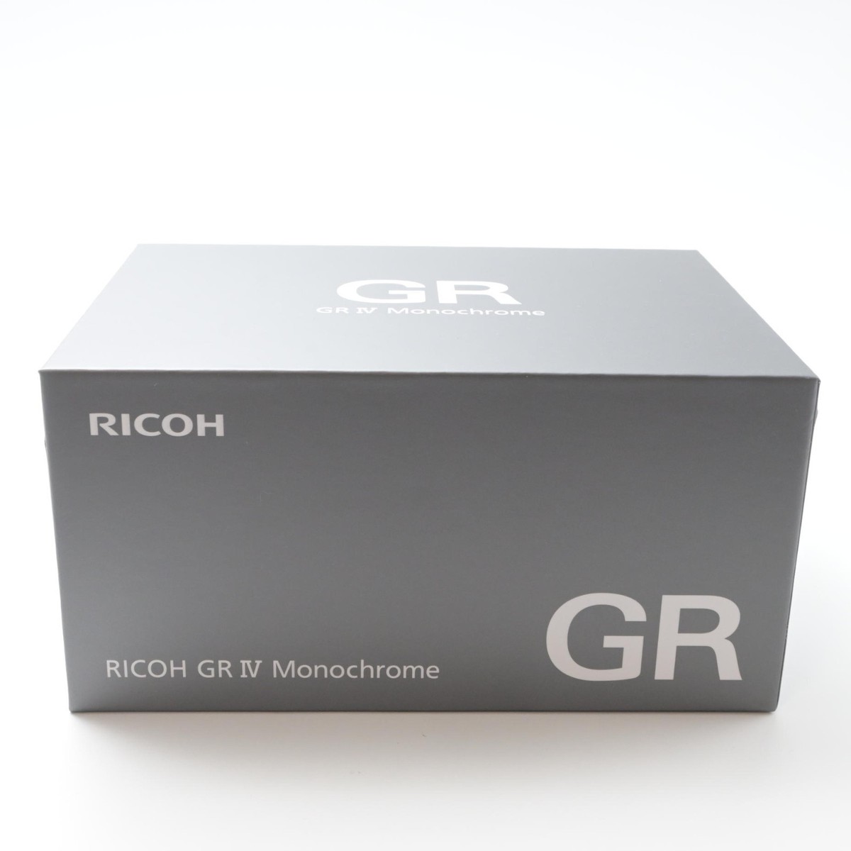 RICOH GR III HD P 未使用品 Ricoh GR III 1080p 24.2MP f/2.8 Compact Digital Camera - Black