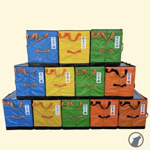 (12) AMAZON COURIER LARGE DELIVERY STORAGE BAGS 28x24x20 LOT OF 12 TOTES