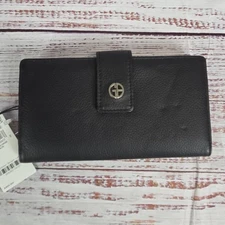 Giani Bernini Black Trifold Wallet with Kiss Lock Closure Basic Minimalist NWT 