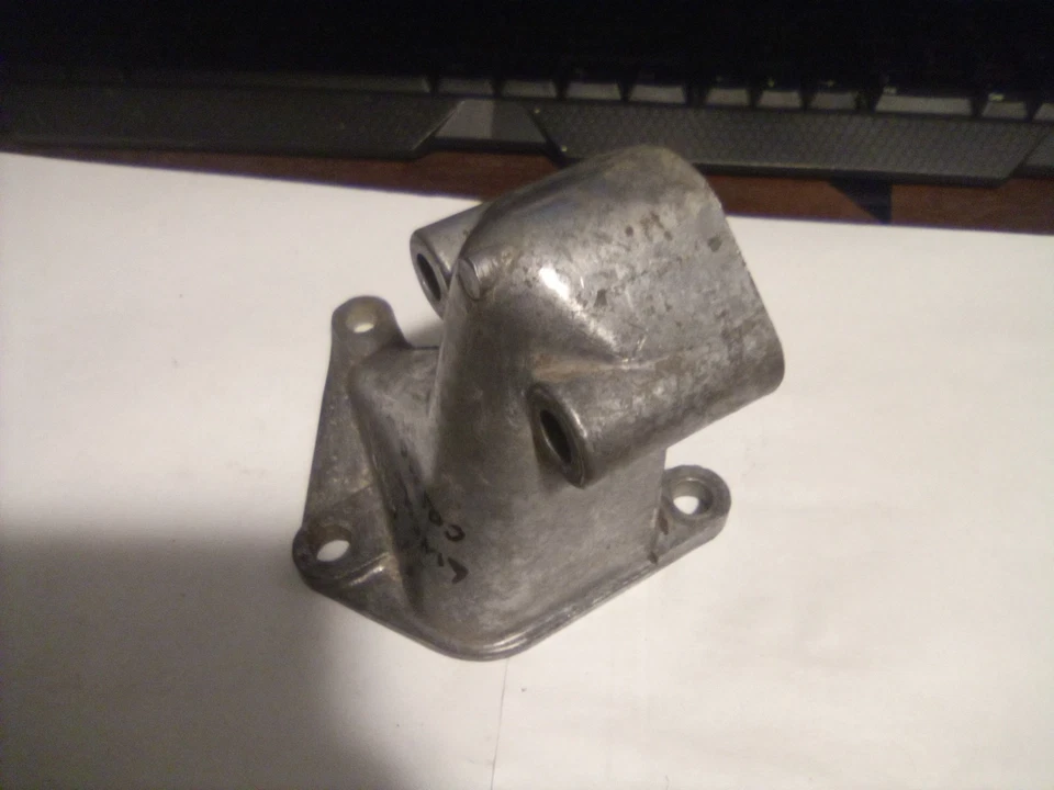 Adaptador/suporte para bomba de combustível 1949 1950 1951 Lincoln & Cosmopolitan 8EQ-9416 - Imagem 3 de 4