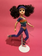 Gorgeous Vintage Pedigree Stardance Sindy doll 1984 brunette