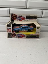 Richard Petty 43 1992 RoadChamps 1:43 Scale Diecast Replica Stock Car NASCAR