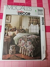 McCalls Pattern 8606 Granny Chic Bedroom Duvet Comforter Curtains Pillows Uncut