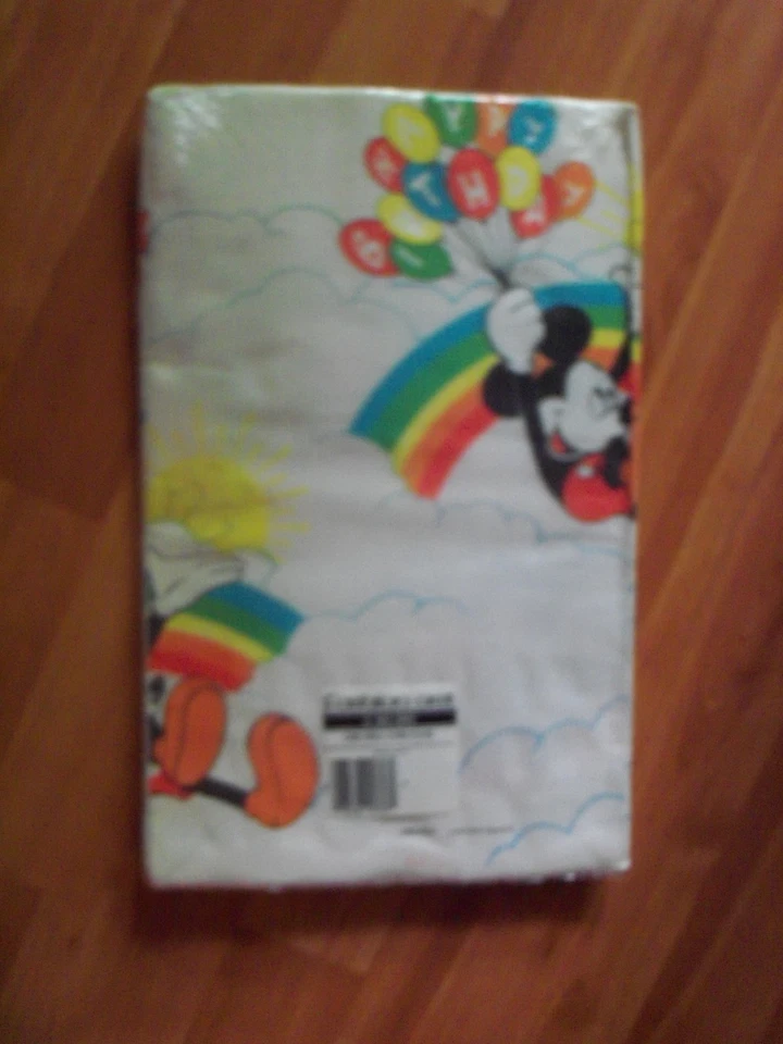 Lote de 4 piezas de suministros de fiesta de cumpleaños arco iris Mickey Mouse multicolor playa nuevo en stock Foto 2 de 4