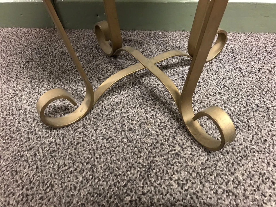 TABURETE DE TOCADOR DE TERCIOPELO DORADO MCM HOLLYWOOD REGENCY PATAS GRANDES RIZADAS ELEGANTE Foto 2 de 4