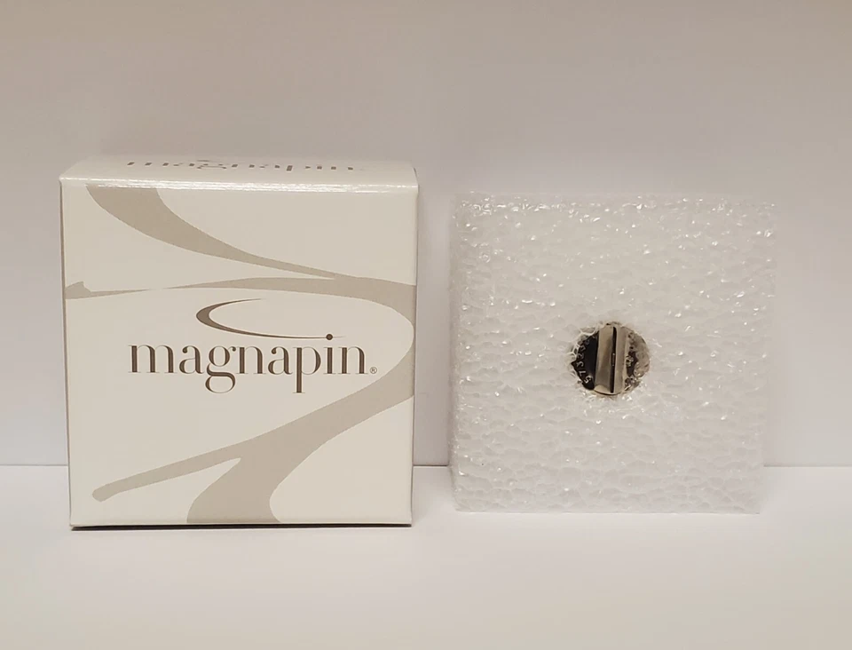 Juego de 2 - MagnaPin - ¡Cómo llevar un broche o alfiler sin hacer agujero en la tela! Foto 2 de 4