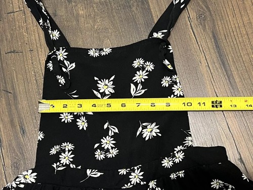 Art Class Romper Girl’s XXL 18 Black Flowers Daisies Shorts Overalls - Picture 3 of 18