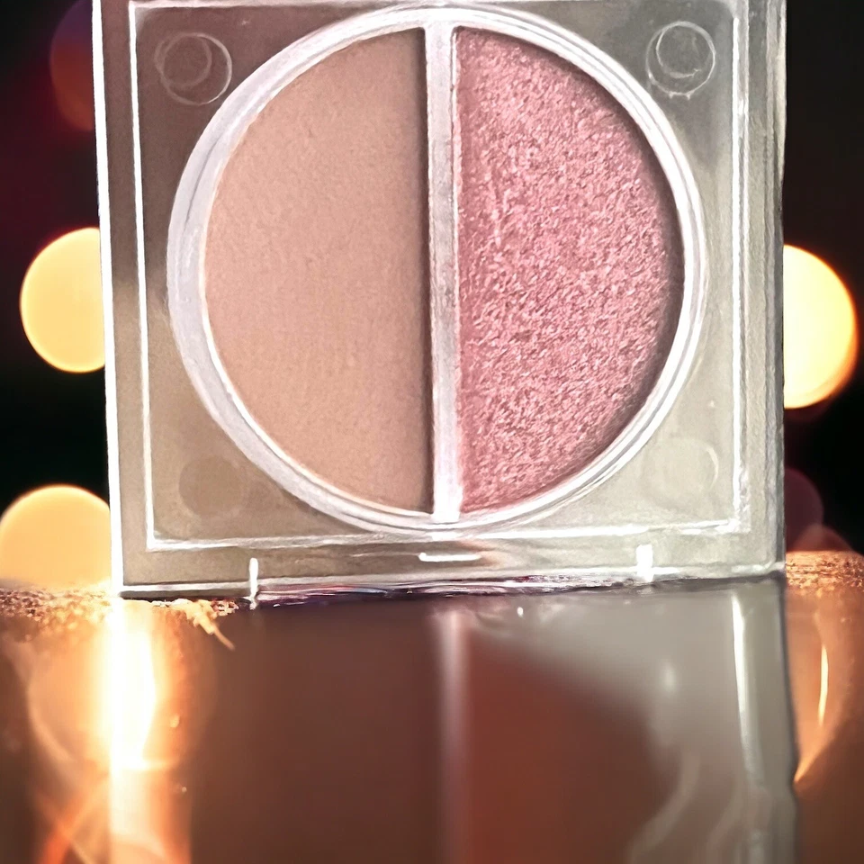 M2U NYC Eyeshadow Duo in Park Slope 0.07 oz New Without Box - Image 2 of 4