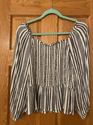American Eagle Outfitters AEO Blue White Stripe Smocked 3/4 Sleeve Top Medium