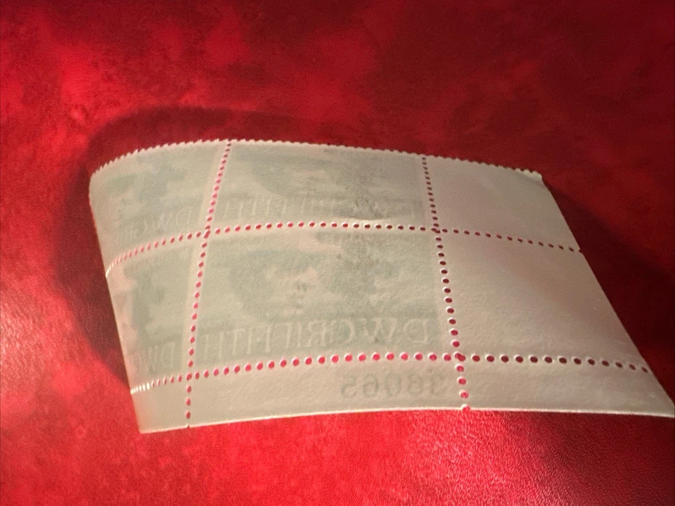 US Stamp Scott # 1555 Plate Block Mint NH - 10 Cents D.W. Griffith Moviemaker - Image 2 of 4