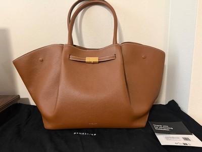 Demellier London 'The New York'  Bag. Very good condition. Large size.