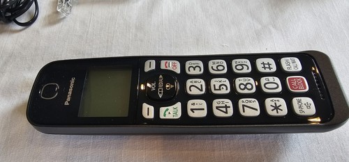 Panasonic KX-TGD832M Expandable Cordless Phone System 2 Handsets Black Open Box - Picture 6 of 8