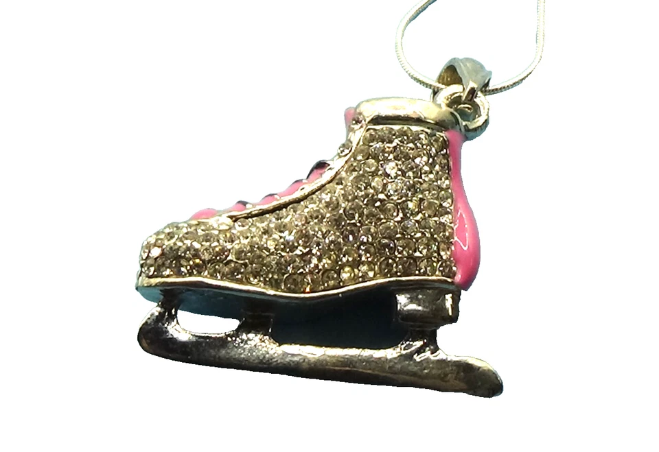 Pavé Cristal y Esmalte Rosa 3D Patín de Hielo Colgante y Collar de Cadena de Plata Foto 4 de 4