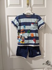 Disney Store 2 piece size 5T Mickey  Friends "Count With Us" TShirt  Shorts