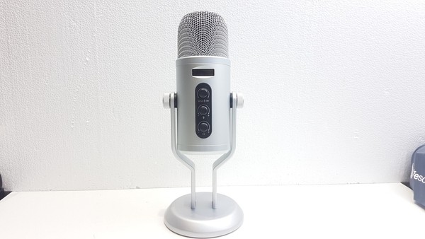 Micrófono de condensador profesional con USB