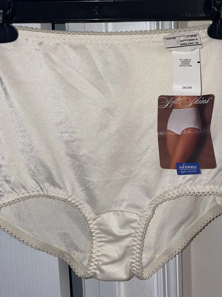 Vtg Adonna Soft Skins 3793 Light Control Brief High Waist Nylon Panties M Medium - Image 2 of 4