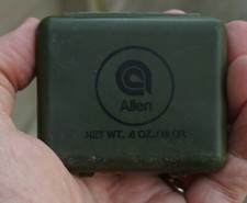 Army camo face paint, by Allen, four colors, mirror  LOC  LKR 6 basket 