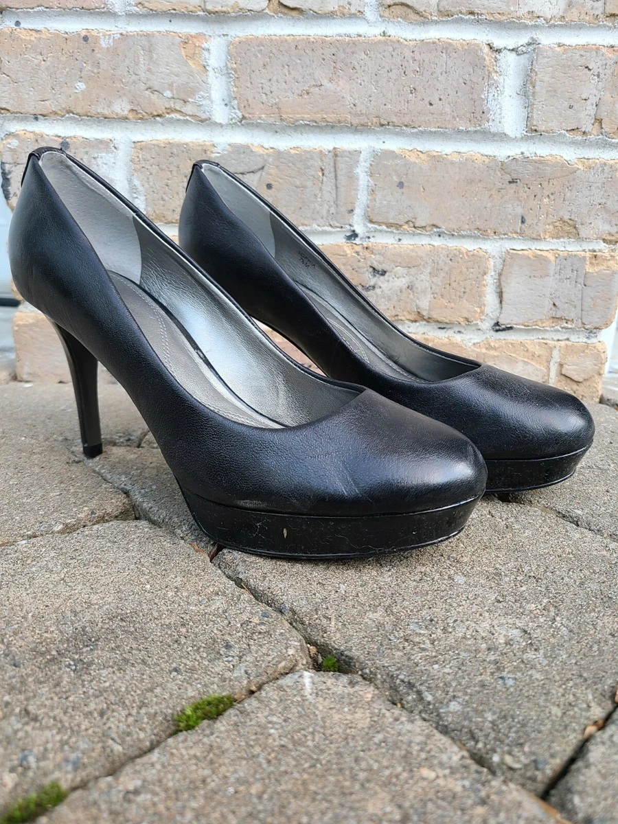 Tahari black heels sale