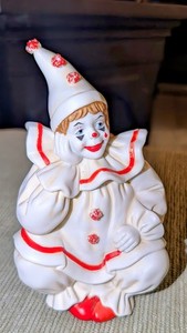VTG 1983 Enesco  Porcelain Pom Pom Sitting Clown Coin Bank Faith Wick  