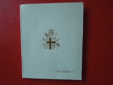 J 7217  VATICAN 1983  YEAR  SET & SILVER  1000 LIRE  POPE  JOHN PAUL II  BU