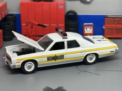 1977 77 Dodge Royal Monaco Opening Hood 1/64 Scale  Blues Brothers 