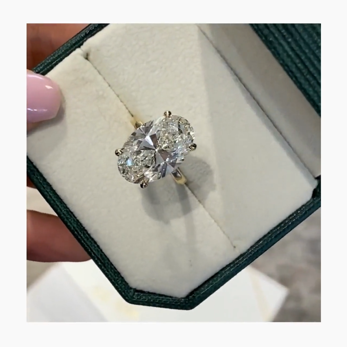 Oval Cut Bigger Diamond Wedding Ring 12.55 Ct IGI Lab Grown Solid 