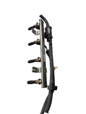 2014-2018 Jeep Cherokee 2.4L Fuel Injector Rail Assembly Genuine OEM 04627120AC