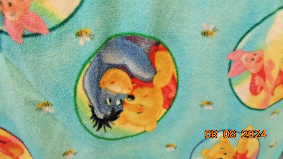 复古手工羊毛小熊维尼/棉花儿童主题拼贴双面毯子 — 第 4/4 张图片