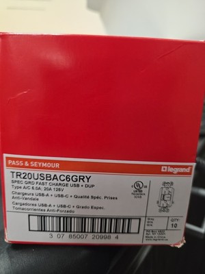 Pass And Seymour 20A USB Receptacle Fast Charge TR20USBAC6GRY    BM