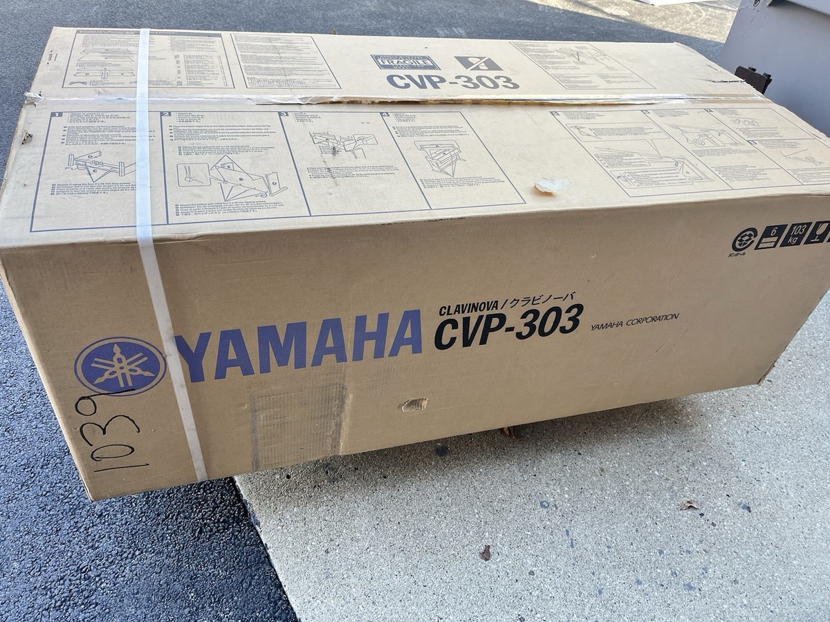 New Old Stock ! Yamaha Clavinova Digital piano CVP303 New In Box W