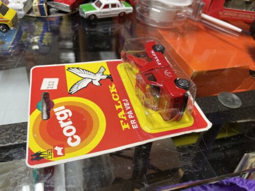 CORGI Falck Danish Rescue Corps Mercedes Ambulance Wrecker Firetruck Van Moc - Picture 21 of 22