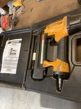 BOSTITCH INDUSTRIAL SX150 STAPLER WITH INSTRUCTION AND CARRYING CASE