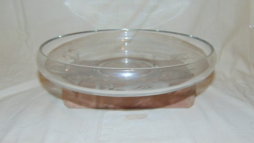 VINTAGE CLEAR ETCHED GLASS DISH WITH ETCHED FLOWERS 11" - Picture 5 of 12