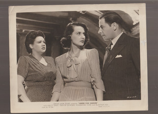 8X10 B&W PHOTO OF SCENE 2 LADYS AND A MAN ???
