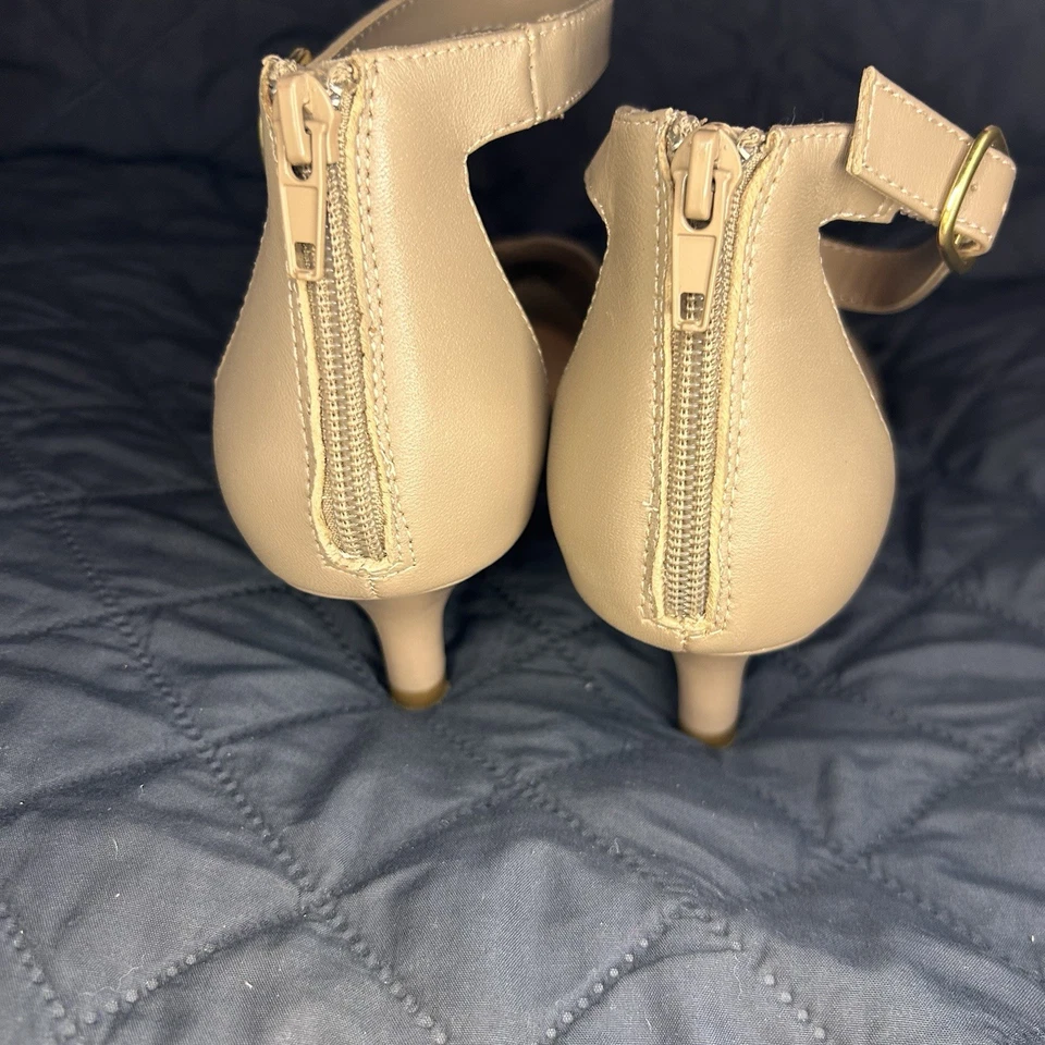 Bella Vita Women’s Nude Leather Kitten Heels Ankle Strap Pumps | Size 9.5W Wide - Image 3 of 4