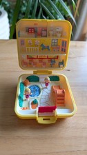Polly Pocket Bluebird Toys Vintage 1989.  Midge's Play School
