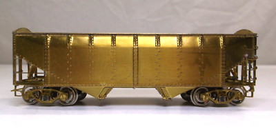 HO Overland Models brass C&O H6 two bay hopper in original box (lot BB 478)
